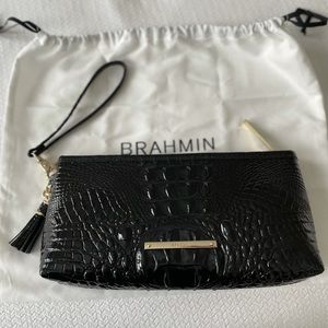 Brahmin - Kayla Black Leather wristlet